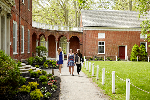 香港岭南大学发展经济学论文怎么写能拿高分？