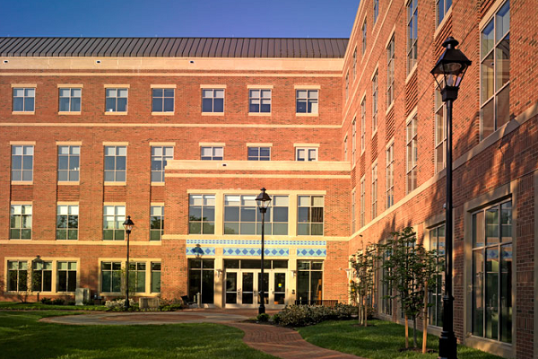 科廷大学国际商务论文哪家能辅导？